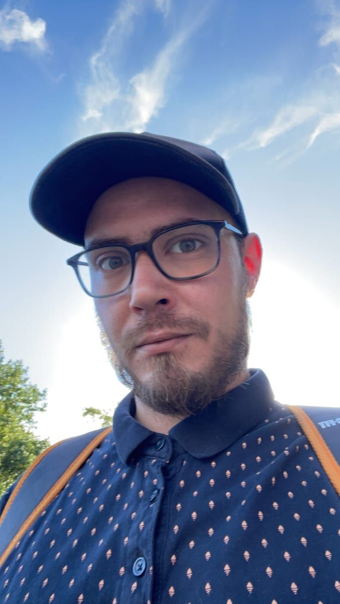 Profil von Aliriza