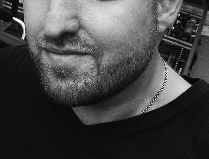 Profil von Akil