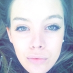 Profil von Azia